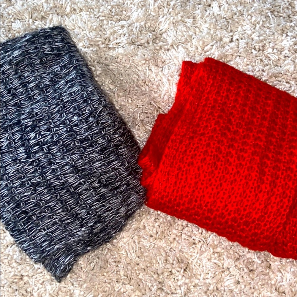 Two cotton on infinity scarves gray/black and red